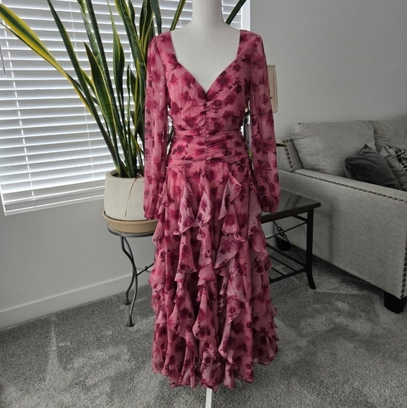 Line & Dot Dresses & Skirts - Line & dot Long sleeve tiered floral dress. Size small. New.**This is a sample